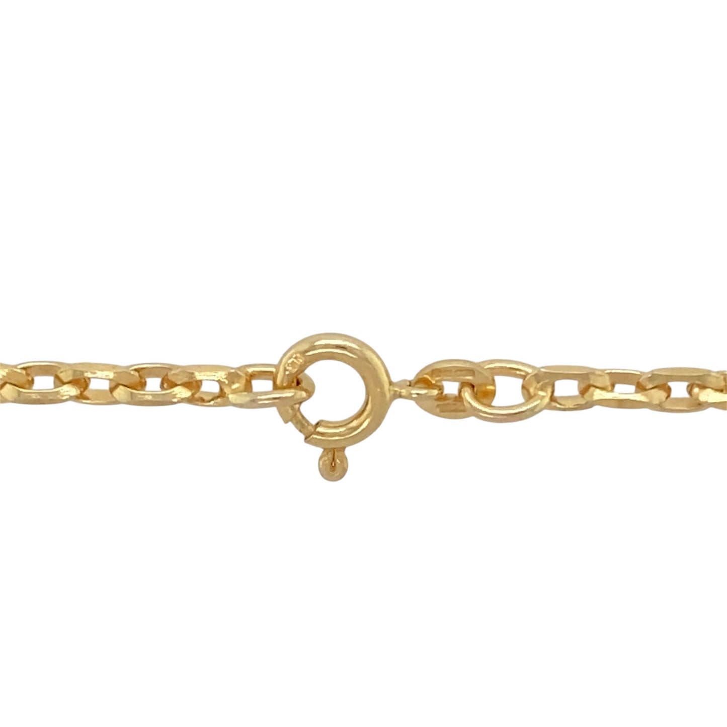 Add a touch of elegance and durability to your jewellery collection with this pre-owned 9ct yellow gold 19" faceted belcher chain, featuring:

Design: A classic belcher chain with faceted links, adding extra shine and sophistication.
Material: 9-carat yellow gold, offering a warm and polished finish.
Length: Measures 19 inches, providing a comfortable and stylish drape.
Link Width: 3mm, creating a refined yet sturdy look.
Weight: A substantial 10.60 grams, ensuring durability and a high-quality feel.
