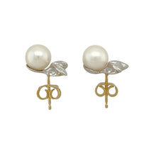 Load image into Gallery viewer, 18ct Gold Diamond &amp; Pearl Set Stud Earrings
