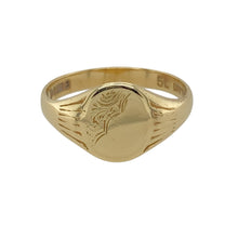 Load image into Gallery viewer, 9ct Gold Patterned Oval Signet Ring
