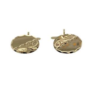 Add a touch of traditional sophistication to your wardrobe with these pre-owned 9ct yellow gold patterned oval chain link cufflinks, offering timeless style and understated elegance, featuring:

Design: Classic oval-shaped cufflinks with a decorative patterned finish, connected by a traditional chain link for a refined and flexible fit.
Material: Crafted in 9-carat yellow gold, the polished surface and intricate detailing lend a subtle yet distinguished look.
