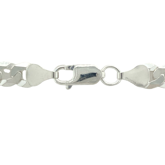Add strong, timeless style to your jewellery collection with this new 925 silver 22" curb chain, offering bold presence with a clean, versatile look:

Design: A classic curb link chain with flat, closely interlocking links that create a smooth, flexible drape and a polished, stylish appearance.
Material: Crafted from solid 925 sterling silver, the chain features a bright, polished finish that enhances its sleek, refined design.