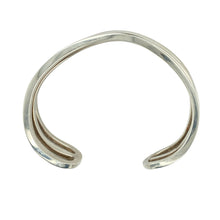Load image into Gallery viewer, 925 Silver Three Band Wave Cuff Bangle

