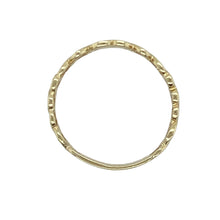 Load image into Gallery viewer, 9ct Gold Celtic Heart Band Ring
