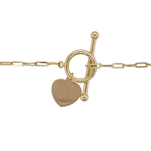 Bring romantic charm and contemporary style to your collection with this pre-owned 9ct yellow gold heart tag T-bar paperclip link necklace, combining timeless symbols with a modern silhouette—perfect for everyday elegance or a meaningful gift.

Design: The necklace features slender 2mm wide paperclip links and a T-bar clasp, finished with an 11mm heart tag for a sweet and stylish touch.
