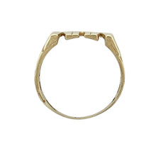Load image into Gallery viewer, 9ct Gold Mum Ring

