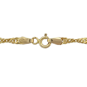 Add flowing elegance and luxurious length to your collection with this pre-owned 9ct yellow gold Singapore chain—graceful, radiant, and beautifully versatile.

Design: This 30" chain features a twisted Singapore link design with a 3mm width, creating a fluid, rope-like appearance that shimmers with every movement.
Material: Made from 9-carat yellow gold, the polished finish enhances the intricate twist and provides a warm, golden glow.
