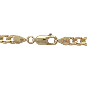 Add classic shine and everyday versatility to your collection with this pre-owned 9ct yellow gold figaro chain—timeless, durable, and effortlessly stylish.

Design: This 18" chain features traditional flat figaro links with a 4mm width, offering a sleek, clean look that sits comfortably along the neckline.
Material: Made from 9-carat yellow gold, the polished finish enhances the smooth link design and delivers a rich, radiant glow.
