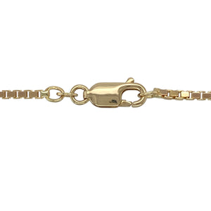 Add refined structure and classic length to your collection with this pre-owned 9ct yellow gold 24" box chain—perfect for elegant layering or bold standalone wear.

Design: The chain features a sleek 2mm wide box link design, offering clean lines and a smooth, geometric finish for a timeless look.
Material: Made from 9-carat yellow gold, the polished finish highlights the crisp linkwork and delivers a warm, lustrous glow.
