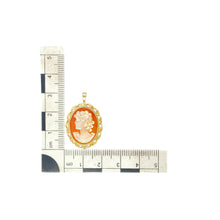 Load image into Gallery viewer, 9ct Gold &amp; Cameo Set Oval Pendant
