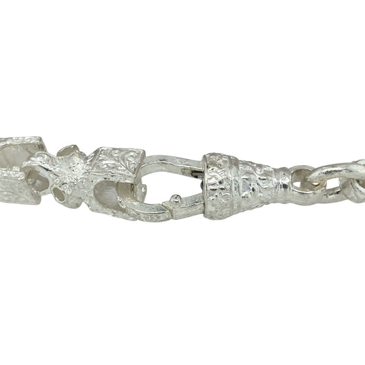 Bring structured style and playful detail to your jewellery collection with this new 925 silver 8" patterned Lego link bracelet—a bold, modern piece with unique character and clean design.

Design: Featuring 6mm wide Lego-inspired links with subtle patterning, this bracelet offers a geometric, contemporary look with a creative twist.
Material: Made from solid 925 sterling silver, the polished finish highlights the crisp edges and engraved details for a refined shine.
