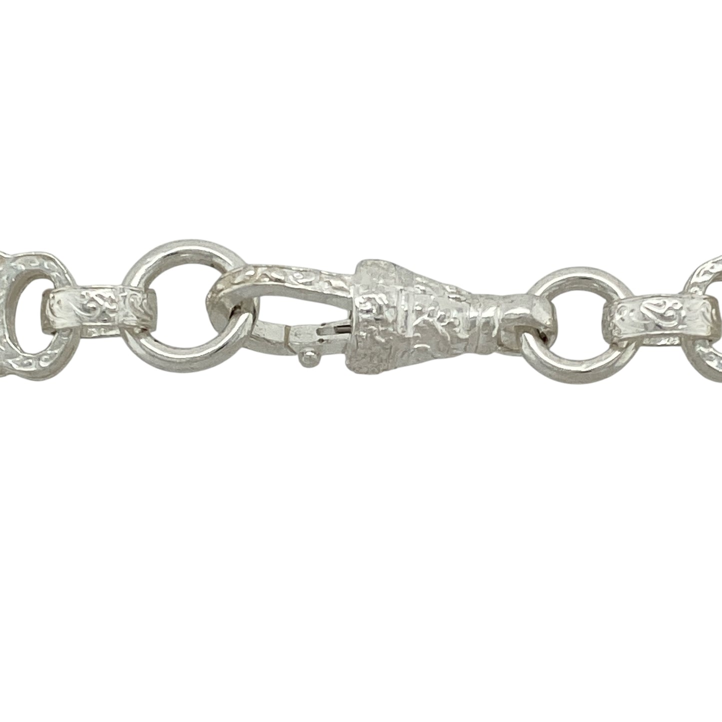 Bring bold symmetry and detailed craftsmanship to your jewellery collection with this new 925 silver 24" patterned star and bar chain—a striking piece with geometric flair and classic shine.

Design: Featuring 9mm wide alternating star and bar links with engraved patterning, this chain delivers a balanced and eye-catching look with unique structural appeal.
Material: Made from solid 925 sterling silver, the polished and textured finishes enhance the bold lines and intricate details of each link.
