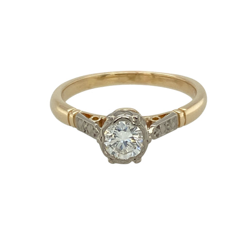 18ct Gold & Diamond Set Vintage Style Solitaire Ring