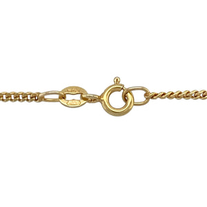 Add classic simplicity and golden shine to your collection with this pre-owned 9ct yellow gold 18" curb chain—a versatile staple perfect for everyday wear or layering.

Design: Featuring approximately 1.5mm wide curb links, the chain offers a smooth, flat profile that lies neatly against the skin for a clean, timeless look.
Material: Made from 9-carat yellow gold, the polished finish enhances the warm tone and classic elegance of the link style.
