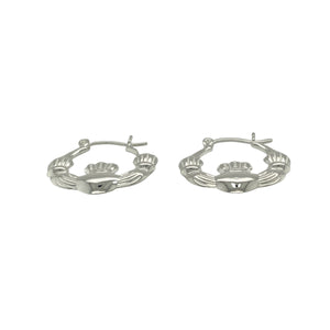 Bring meaningful symbolism and classic elegance to your collection with these new 925 silver round Claddagh creole earrings, offering a timeless design and graceful charm—perfect for adding a special touch to any look.

Design: The earrings feature a round creole style with a detailed Claddagh motif, measuring approximately 20mm in diameter. The Claddagh symbol represents love, loyalty, and friendship, adding sentimental value to their beautiful design.
