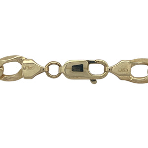 Bring bold sophistication and timeless appeal to your collection with this pre-owned 9ct yellow gold curb chain, offering a substantial look and classic shine — perfect for statement styling or everyday luxury.

Design: This striking 20" curb chain features wide, interlocking links with an 8mm width, creating a strong and confident silhouette with a traditional flat-laying design.
