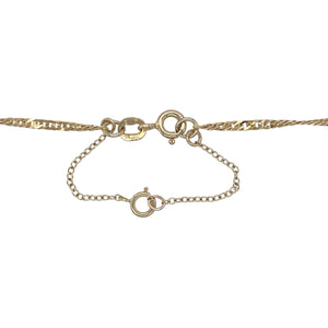 Bring delicate sparkle and secure elegance to your collection with this pre-owned 9ct yellow gold 20" Singapore chain—a graceful design with added safety and timeless charm.

Design: The chain features the classic twisted Singapore link design, measuring 2mm in width, offering fluid movement and light-catching shine.
Material: Made from 9-carat yellow gold, the polished finish enhances the intricate twisting of the links, creating a soft, radiant glow.
