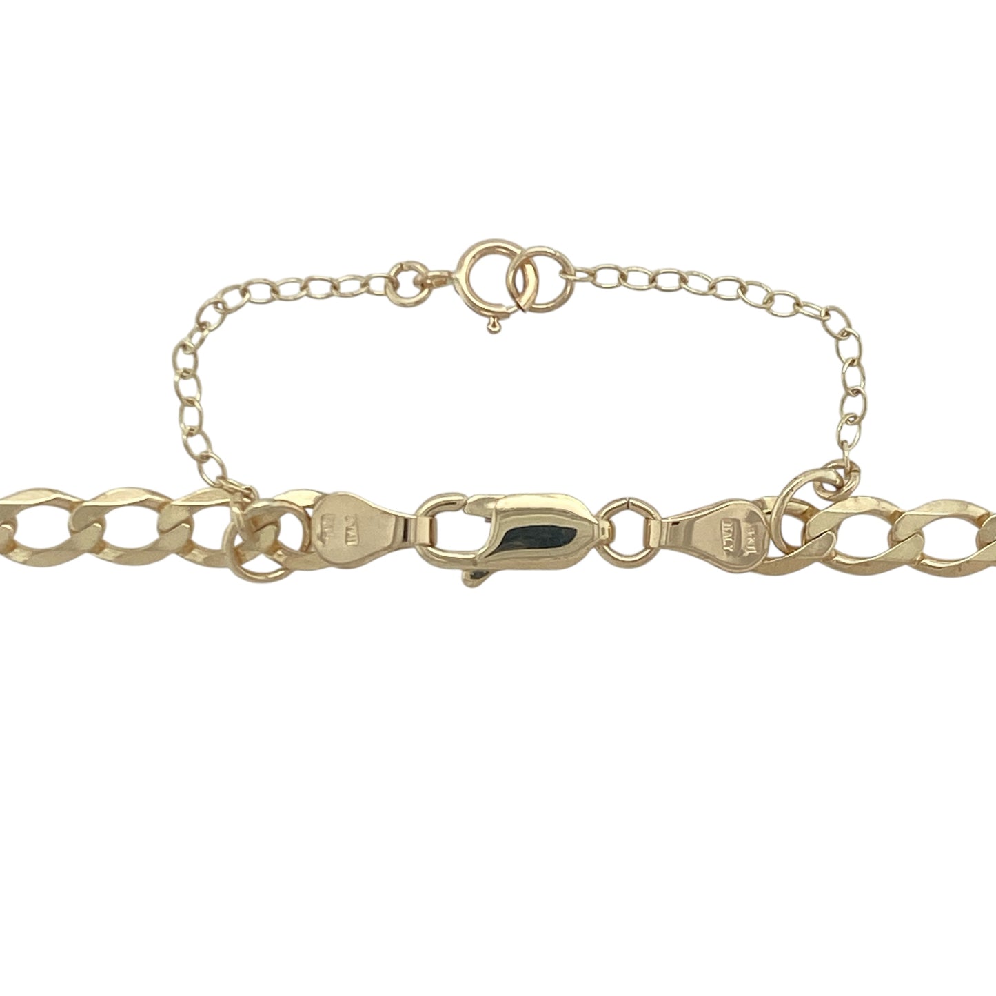 Add timeless edge and bold polish to your look with this pre-owned 9ct yellow gold curb chain, featuring a classic profile and secure finish—ideal for layering or solo wear.

Design: This 18-inch curb chain features flat, closely interlocked links with a bold 5mm width, creating a sleek and structured silhouette that catches the light with every movement.
Material: Made from 9-carat yellow gold, the chain delivers a rich tone and lasting shine, pairing effortlessly with both casual and formal pieces.
