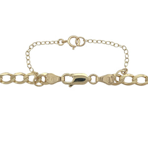 Add timeless edge and bold polish to your look with this pre-owned 9ct yellow gold curb chain, featuring a classic profile and secure finish—ideal for layering or solo wear.

Design: This 18-inch curb chain features flat, closely interlocked links with a bold 5mm width, creating a sleek and structured silhouette that catches the light with every movement.
Material: Made from 9-carat yellow gold, the chain delivers a rich tone and lasting shine, pairing effortlessly with both casual and formal pieces.
