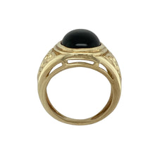 Load image into Gallery viewer, 9ct Gold &amp; Onyx Set Celtic Knot Patterned Signet Ring
