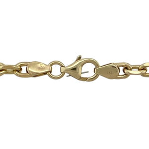 Bring bold style and versatile elegance to your collection with this pre-owned 9ct yellow gold faceted belcher chain—a substantial design perfect for both standalone wear and pairing with a pendant.

Design: The 16" chain features classic belcher links with a faceted finish, adding extra texture and light-catching detail.
Material: Made from 9-carat yellow gold, the polished surface enhances the faceted links and offers timeless appeal.
