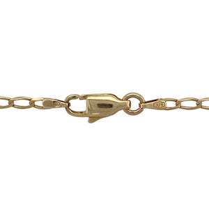Bring classic simplicity and golden shine to your collection with this pre-owned 9ct yellow gold open curb chain—a versatile design perfect for everyday wear or pairing with a pendant.

Design: The 22" chain features open curb links, measuring 2mm in width for a fine and understated look.
Material: Made from 9-carat yellow gold, the polished finish enhances the smooth links and adds timeless appeal.
