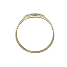 Load image into Gallery viewer, 9ct Gold Three Feathers Signet Ring
