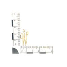Load image into Gallery viewer, 9ct Gold Initial &#39;W&#39; Pendant
