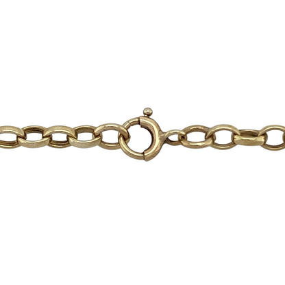 Add classic versatility to your collection with this pre-owned 9ct yellow gold belcher chain, a timeless piece perfect for everyday wear or pairing with a pendant.

Design: The chain measures 19" in length and features traditional 3mm wide belcher links for a refined and durable style.
Material: Made in 9-carat yellow gold, the polished finish enhances the warm tone and smooth texture of the links.