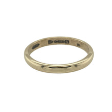 Load image into Gallery viewer, Bring classic elegance and enduring style to your collection with this pre-owned 9ct yellow gold wedding band ring, a timeless piece perfect for marking special occasions or everyday wear.

Design: The ring features a traditional 3mm wide band, offering a sleek and understated profile.
Material: Made from 9-carat yellow gold, the polished finish gives the band a warm, refined appearance.
