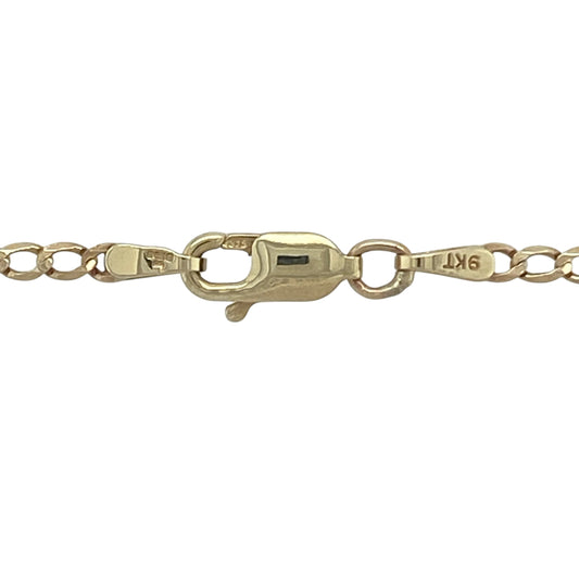 Bring classic simplicity and versatile style to your collection with this pre-owned 9ct yellow gold curb chain, a timeless accessory perfect for both everyday wear and layering with pendants.

Design: The chain measures 19" in length with 2mm wide curb links, offering a sleek and balanced profile.
Material: Made from 9-carat yellow gold, the polished finish gives the chain a warm and refined appearance.