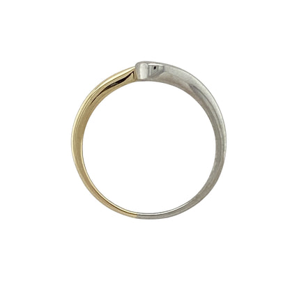 9ct Gold & Diamond Set Solitaire Twist Ring