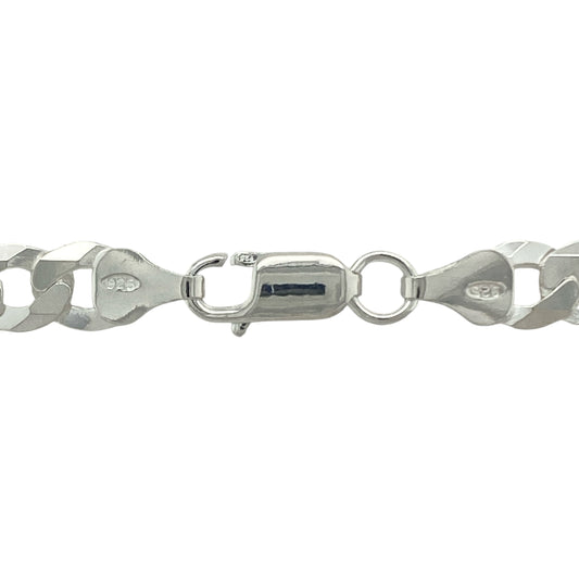 Bring bold shine and classic strength to your collection with this new 925 silver curb chain, a timeless design with a polished and versatile finish.

Design: The chain measures 24 inches in length with 7mm wide curb links, creating a strong and traditional look suitable for everyday wear.
Material: Made from solid 925 sterling silver, the polished surface enhances the smooth link design and gives the chain a bright, reflective shine.