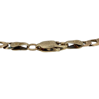 Bring timeless style and everyday elegance to your collection with this pre-owned 9ct yellow gold 7.5" curb bracelet, combining classic design with a polished finish—perfect for both casual and formal wear.

Design: The bracelet features a traditional curb link pattern with flat, interlocking links measuring 4mm wide, offering a sleek and versatile look.
Material: Made from 9-carat yellow gold, the polished finish enhances the warm glow of the metal and highlights the smooth craftsmanship of the links.