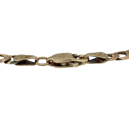 Bring timeless style and everyday elegance to your collection with this pre-owned 9ct yellow gold 7.5" curb bracelet, combining classic design with a polished finish—perfect for both casual and formal wear.

Design: The bracelet features a traditional curb link pattern with flat, interlocking links measuring 4mm wide, offering a sleek and versatile look.
Material: Made from 9-carat yellow gold, the polished finish enhances the warm glow of the metal and highlights the smooth craftsmanship of the links.