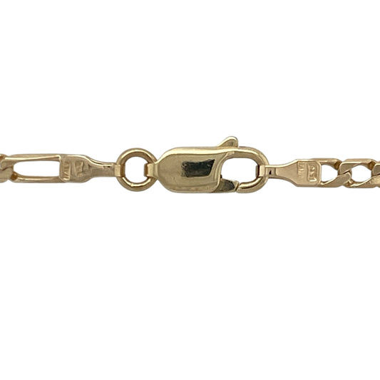 Bring timeless design and refined style to your collection with this pre-owned 9ct yellow gold Figaro chain—perfect for both everyday wear and special occasions.

Design: The chain features the classic Figaro pattern with alternating long and short 3mm-wide links, offering a sleek and stylish look that catches the light beautifully.
Material: Made from 9-carat yellow gold, the warm tone enhances the polished finish and provides lasting shine and durability.
