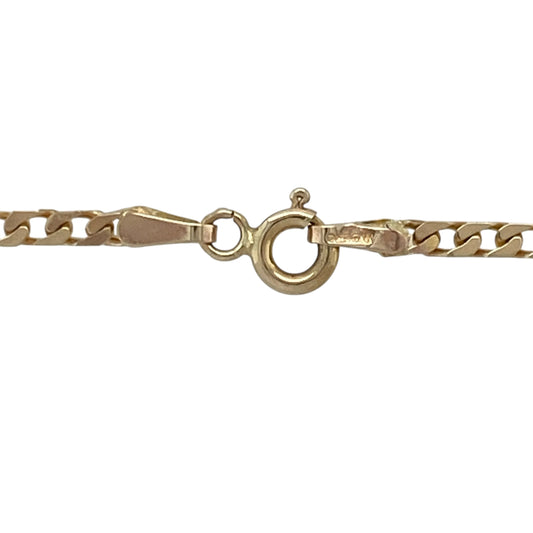 Bring classic simplicity and everyday elegance to your look with this pre-owned 9ct yellow gold curb chain—perfect for wearing alone or pairing with a favourite pendant.

Design: The chain features a traditional curb link design with 2mm-wide links, offering a refined and polished appearance that catches the light beautifully.
Material: Made from 9-carat yellow gold, the warm tone enhances its timeless style while ensuring lasting shine and durability.