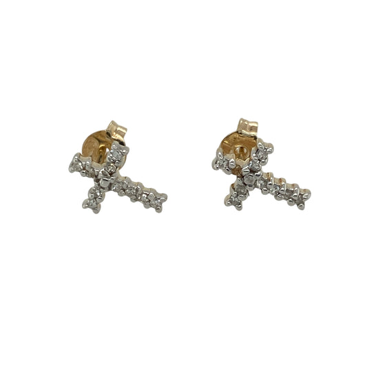 Bring meaningful elegance and classic sparkle to your look with these pre-owned 9ct yellow gold diamond set cross stud earrings—perfect for everyday wear or as a thoughtful gift.

Design: Each earring features a traditional cross shape adorned with sparkling diamonds, symbolising faith and devotion while adding a touch of refined brilliance.
Material: Made from 9-carat yellow gold, the warm tone enhances the sparkle of the diamonds and offers a timeless, elegant finish.