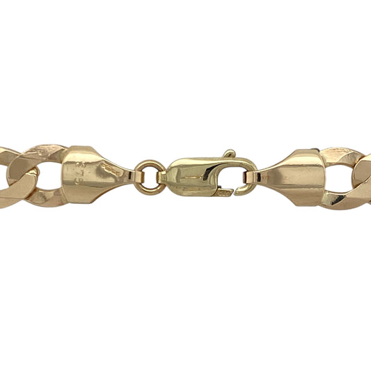 Bring bold luxury and timeless style to your collection with this pre-owned 9ct yellow gold 24" curb chain—perfect for making a confident statement with classic sophistication.

Design: The chain features a traditional curb link design with 9mm-wide links, offering a smooth, polished surface that reflects light beautifully for maximum shine and presence.
Material: Made from 9-carat yellow gold, the rich tone enhances the substantial design, ensuring both durability and lasting brilliance.