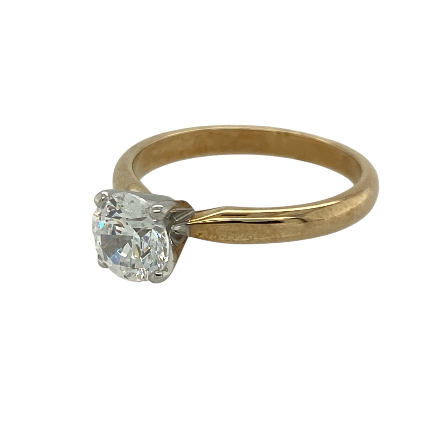 New 9ct Yellow Gold &amp; Swarovski Crystal Set brilliant cut Solitaire Ring in size N with the weight 3 grams. The stone is a 1ct size