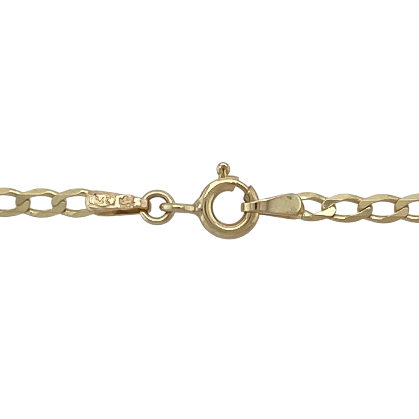 Add classic style and everyday elegance to your collection with this pre-owned 9ct yellow gold curb chain, offering a timeless design with a refined finish—perfect for wearing alone or with your favourite pendant.

Design: The chain features traditional curb links with a smooth, flat profile that sits comfortably against the neck and catches the light beautifully.
Material: Made from 9-carat yellow gold, the polished surface enhances the rich golden tone and lasting shine.