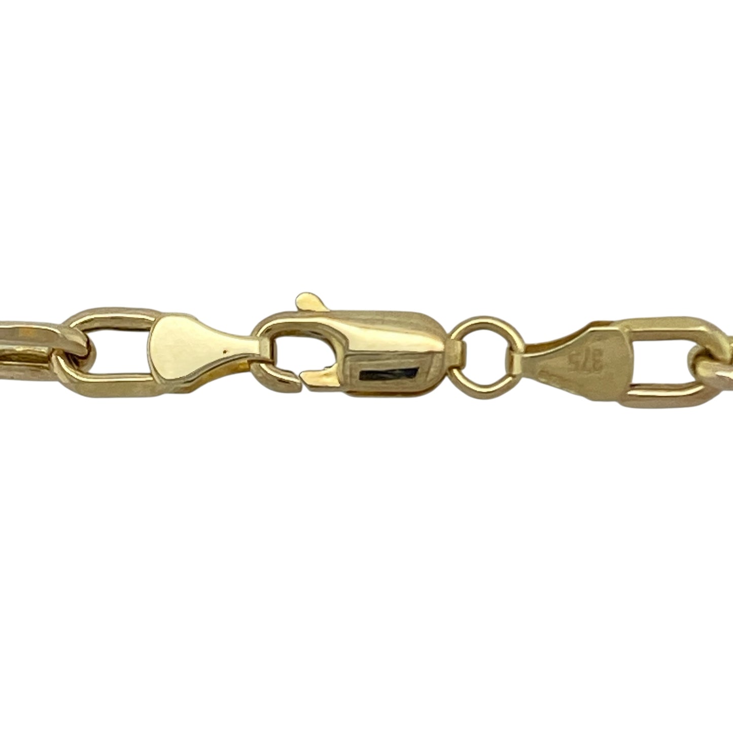 Bring bold style and classic shine to your collection with this pre-owned 9ct yellow gold hollow belcher chain—an eye-catching piece with timeless appeal.

Design: Featuring a traditional belcher link style with a strong 5mm link width, the chain offers a rounded, open profile that creates a striking look while remaining comfortable to wear.
Material: Made in 9-carat yellow gold, the polished finish enhances each link with a warm, radiant glow.