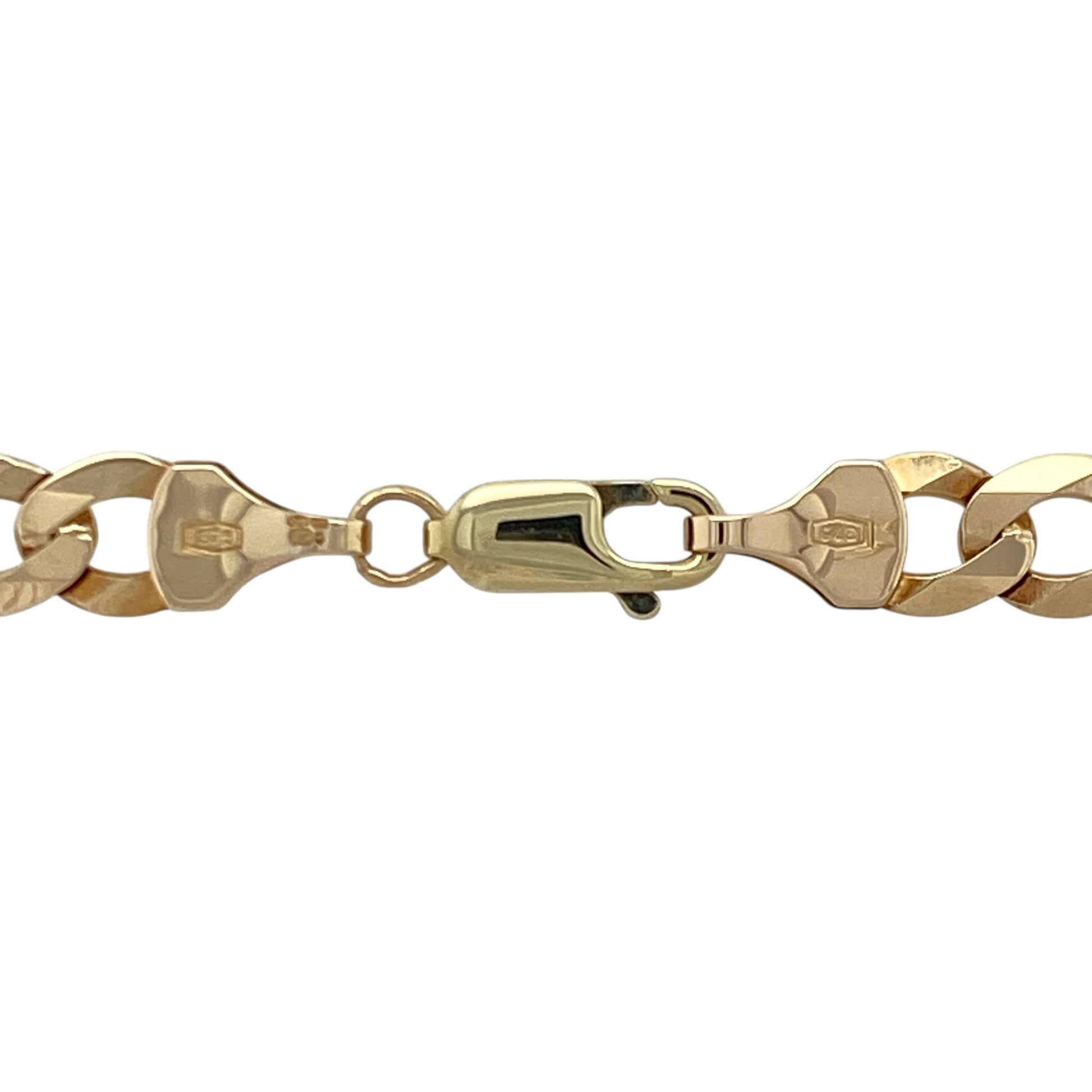 Bring classic shine and strong golden presence to your collection with this pre-owned 9ct yellow gold curb chain—an elegant piece offering timeless style and everyday durability.

Design: This 20" curb chain features 6mm flat links, creating a bold yet refined profile with a smooth, traditional drape.
Material: Made from 9-carat yellow gold, the chain displays a polished, radiant finish that enhances its rich, warm tone.