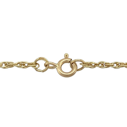Bring elegant movement and warm golden shine to your collection with this pre-owned 9ct yellow gold Prince of Wales chain—an attractive piece offering timeless style and refined texture.

Design: This 18" Prince of Wales chain features intricate 2mm twisted links, creating a beautifully textured and flexible design that catches the light with subtle sparkle.
Material: Made from 9-carat yellow gold, the chain displays a polished, radiant finish that enhances its classic appeal.