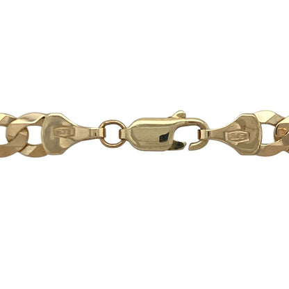 Bring classic shine and strong golden presence to your collection with this pre-owned 9ct yellow gold curb chain—an elegant piece offering timeless style and everyday durability.

Design: This 24" curb chain features 6mm flat links, creating a bold yet refined profile with a smooth, traditional drape.
Material: Made from 9-carat yellow gold, the chain displays a polished, radiant finish that enhances its warm golden tone.