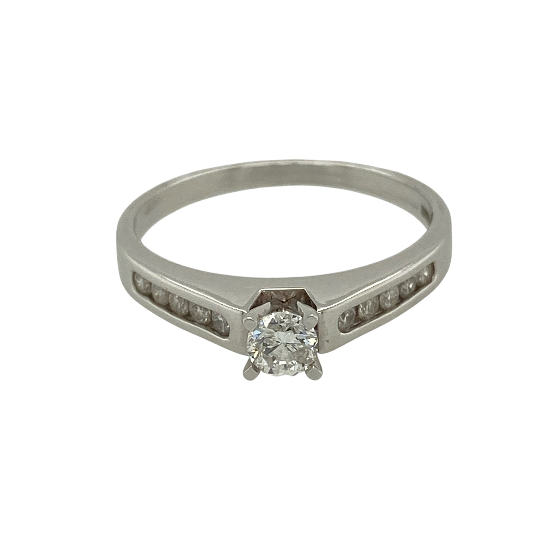 New 9ct White Gold & Diamond Set Solitaire Ring