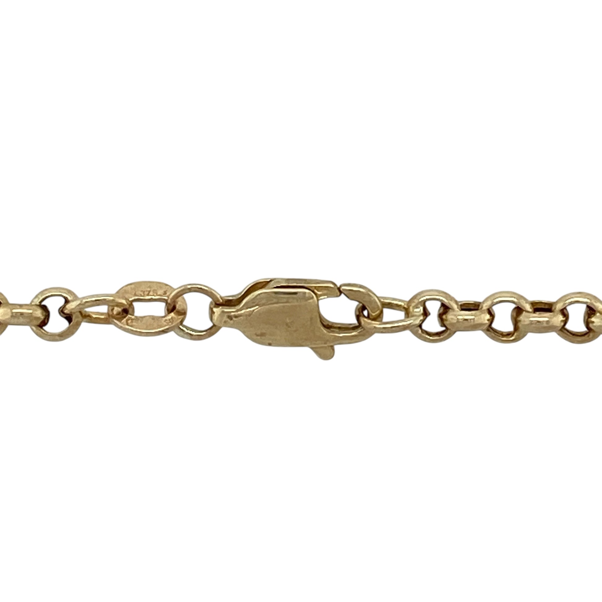 Bring classic elegance and warm golden shine to your collection with this pre-owned 9ct yellow gold belcher chain—an effortlessly stylish piece suited to everyday wear or layering.

Design: This 18" chain features 3mm belcher links, offering a rounded, polished profile that reflects light beautifully. Its clean and versatile design makes it ideal as a standalone chain or paired with a pendant.