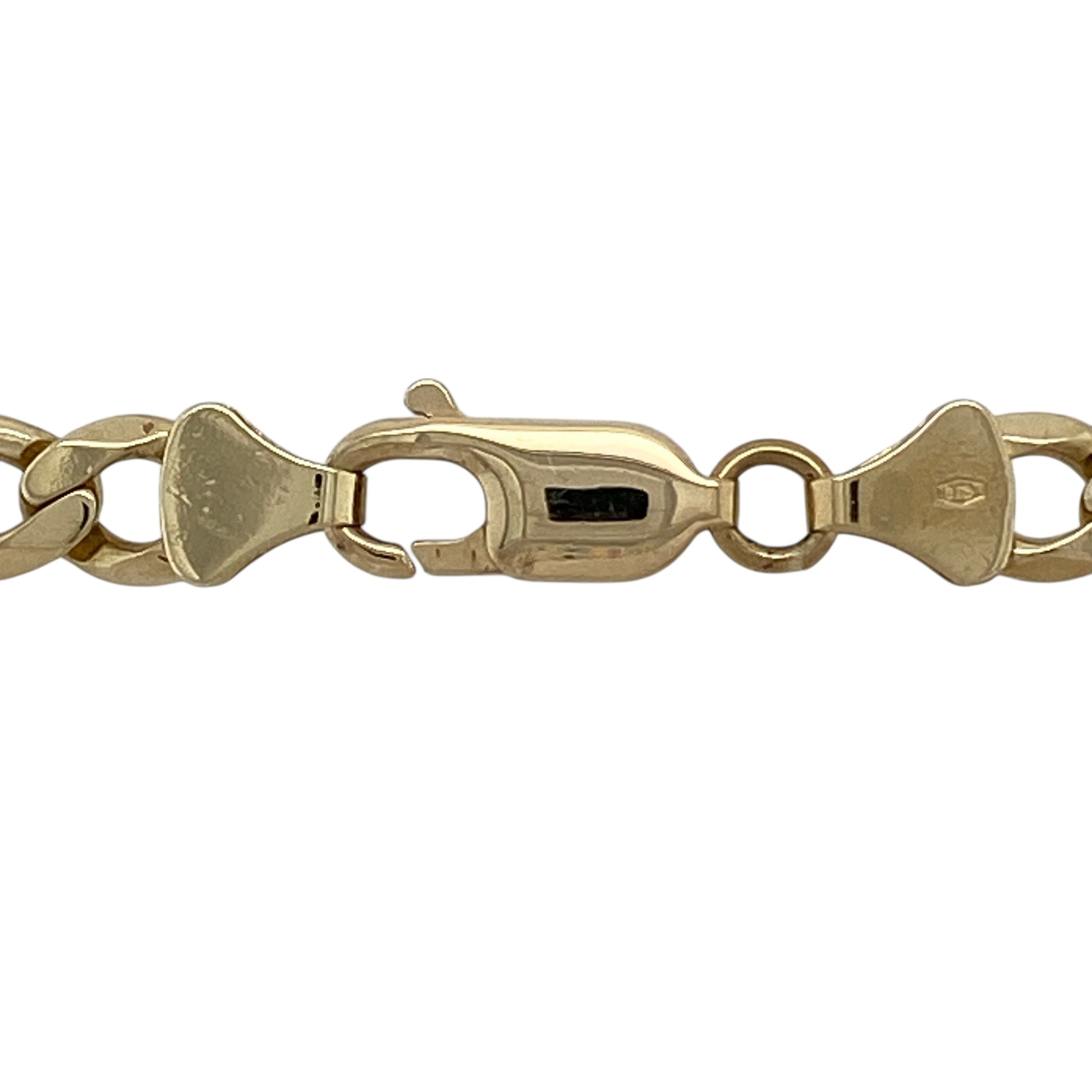 Bring bold Italian-inspired style and timeless character to your jewellery collection with this pre-owned 9ct yellow gold Figaro chain, a striking piece designed to stand out while remaining classically elegant.

Design: The chain features the distinctive Figaro link pattern, combining alternating short and long links for a dynamic and recognisable look. With an approximate link width of 6mm, it offers a strong and confident presence around the neckline.