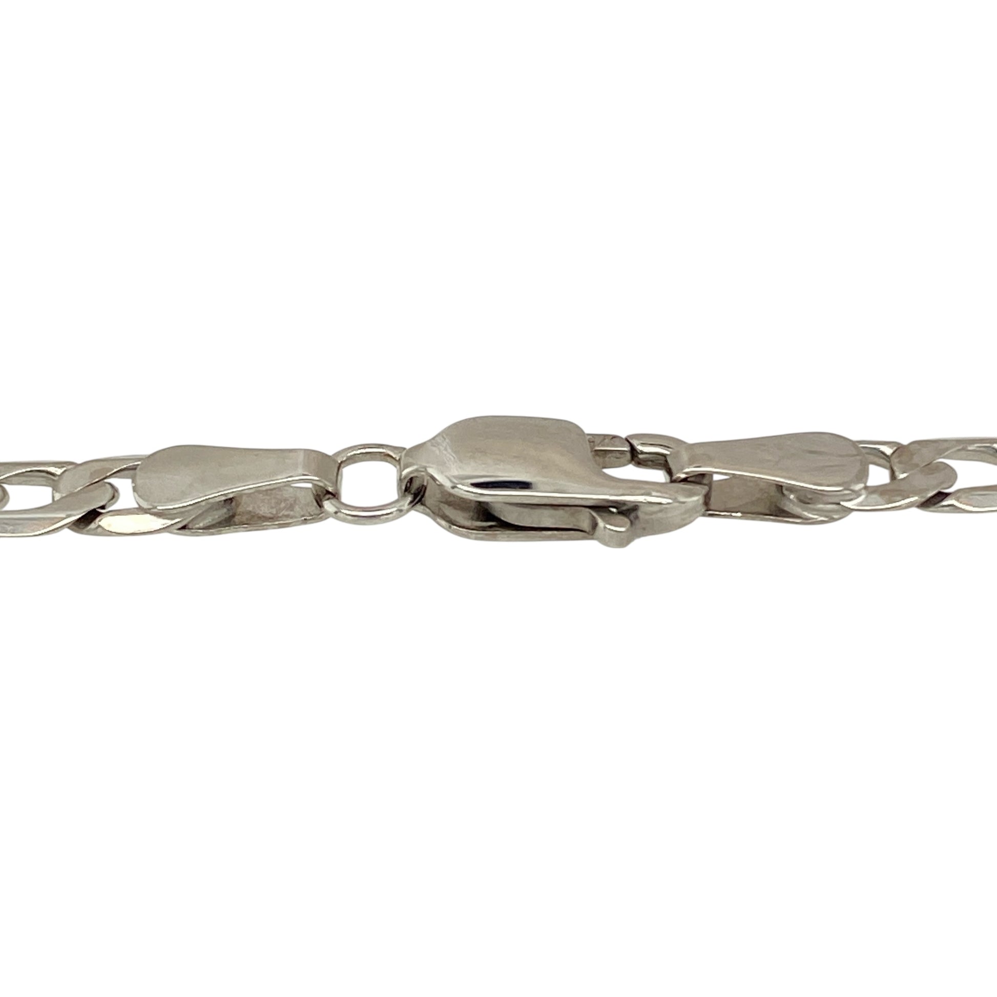 Bring clean, contemporary style to your jewellery collection with this pre-owned 9ct white gold curb bracelet, a versatile piece that combines classic design with a refined finish.

Design: The bracelet features a traditional curb link pattern with links measuring approximately 4mm wide, offering a balanced and understated look suitable for everyday wear.
Material: Made from polished 9-carat white gold, the cool-toned finish provides a sleek and modern appearance.