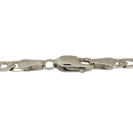 Bring clean, contemporary style to your jewellery collection with this pre-owned 9ct white gold curb bracelet, a versatile piece that combines classic design with a refined finish.

Design: The bracelet features a traditional curb link pattern with links measuring approximately 4mm wide, offering a balanced and understated look suitable for everyday wear.
Material: Made from polished 9-carat white gold, the cool-toned finish provides a sleek and modern appearance.