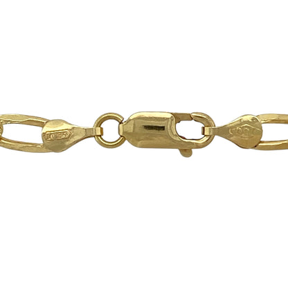 Bring bold texture and timeless style to your jewellery collection with this pre-owned 18ct yellow gold patterned open curb chain, a striking piece with classic character and strong visual appeal.

Design: The chain features an open curb link style with patterned detailing, measuring approximately 4mm in width, creating a distinctive and eye-catching look.
Material: Made from polished 18-carat yellow gold, the rich golden tone enhances the depth and detail of the patterned links.
